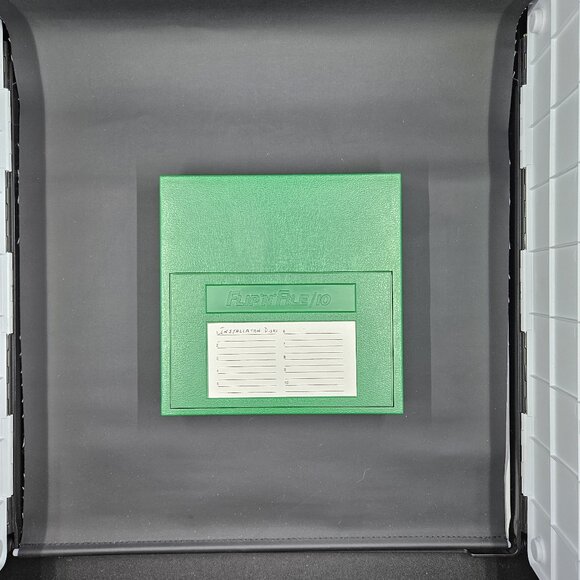 Vintage 80's FLIP'N'FILE 10 Green 5-1/4" Floppy Disk Diskette Storage Case - Picture 2 of 16